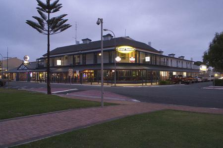 Grand Tasman Hotel Port Lincoln Exterior foto