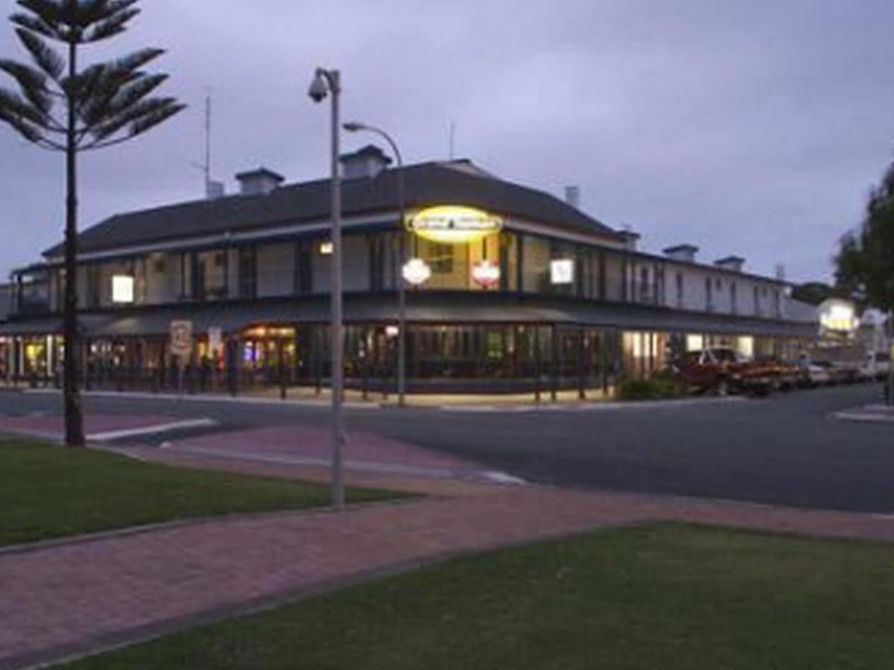 Grand Tasman Hotel Port Lincoln Exterior foto